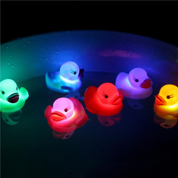 6Pcs/Set Cute LED Flashing Light Floating Duck Bath Tub Shower Rubber Toy for Kids BM88